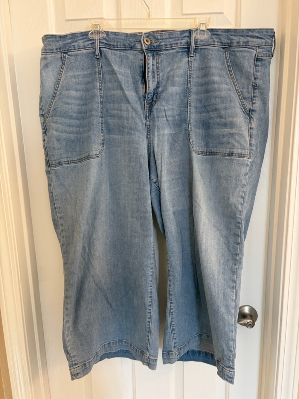 torrid Light Wash Relaxed Boyfriend Jeans